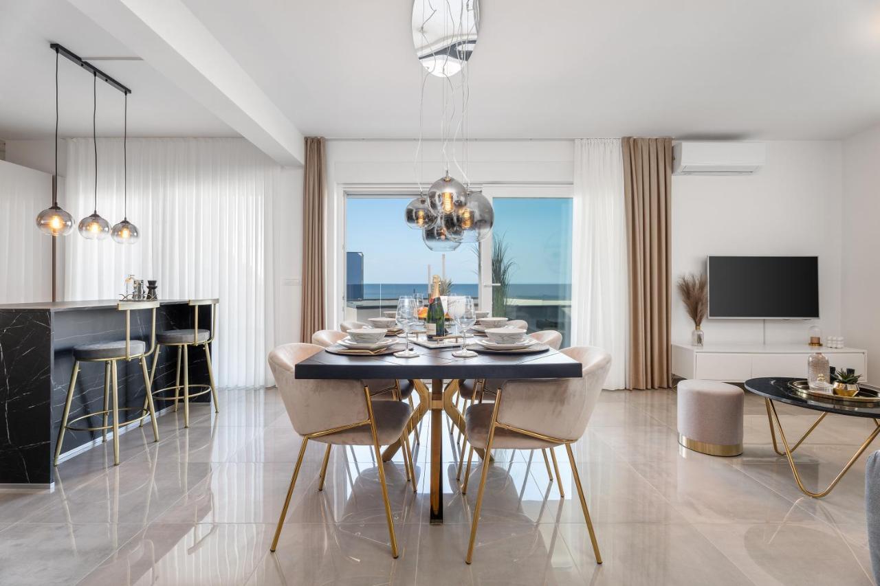 Luxury Sea View Levin